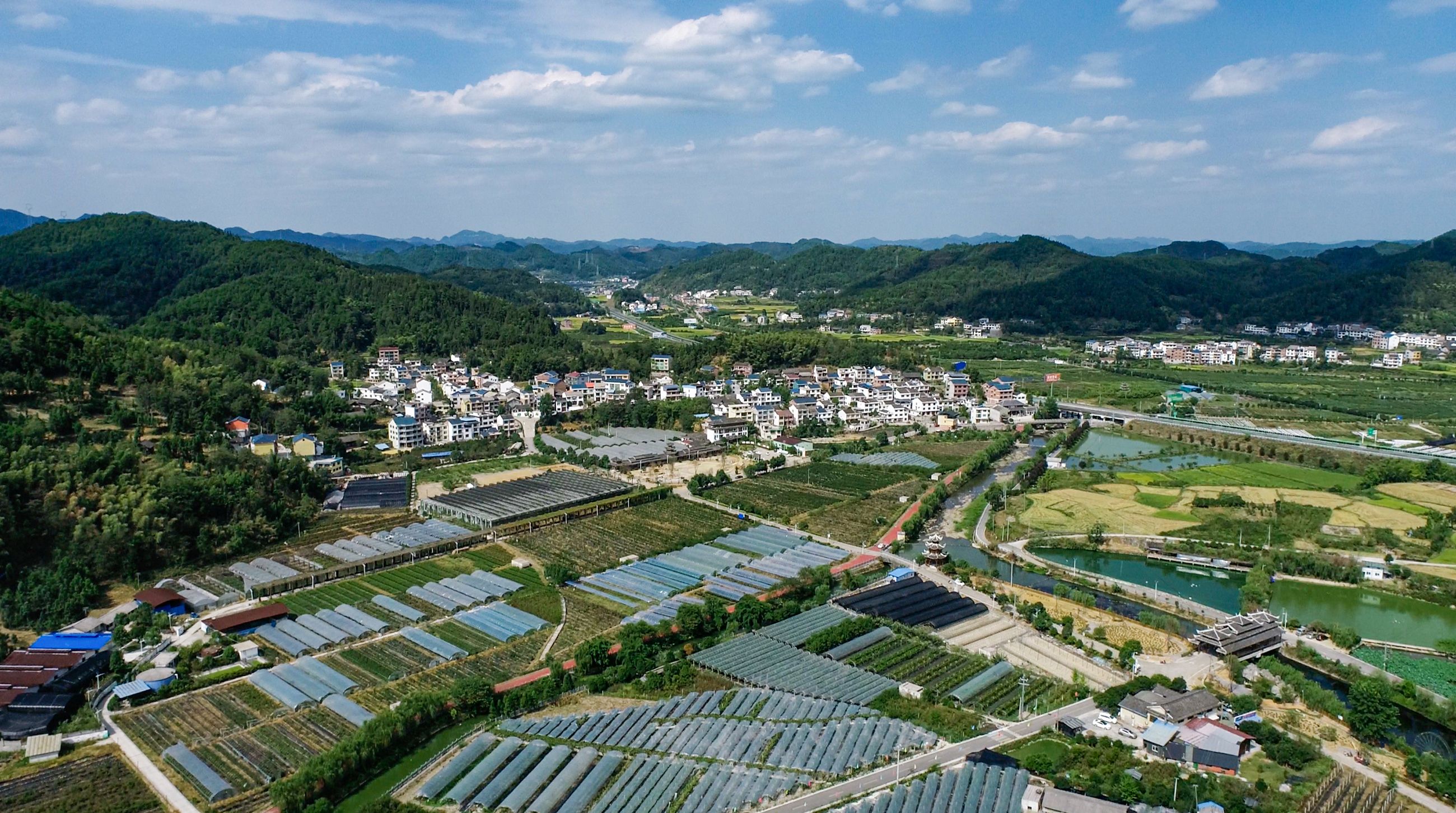 三穗县“颇洞美村”项目实拍图